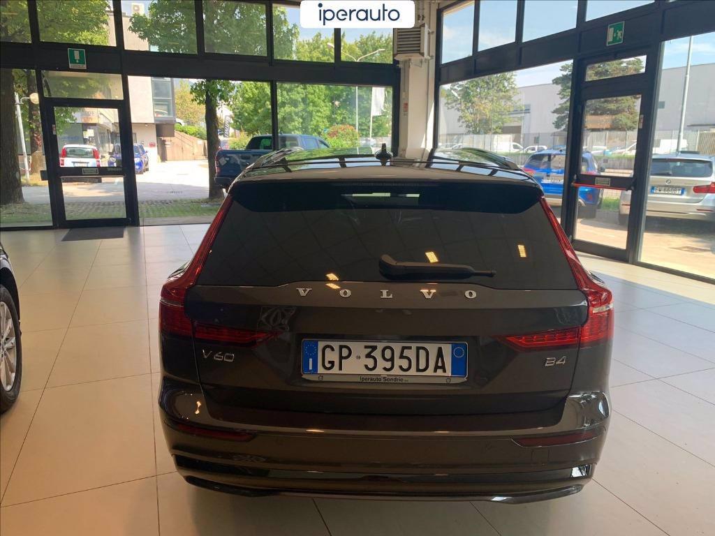 VOLVO V60 2.0 b4 plus dark auto del 2023