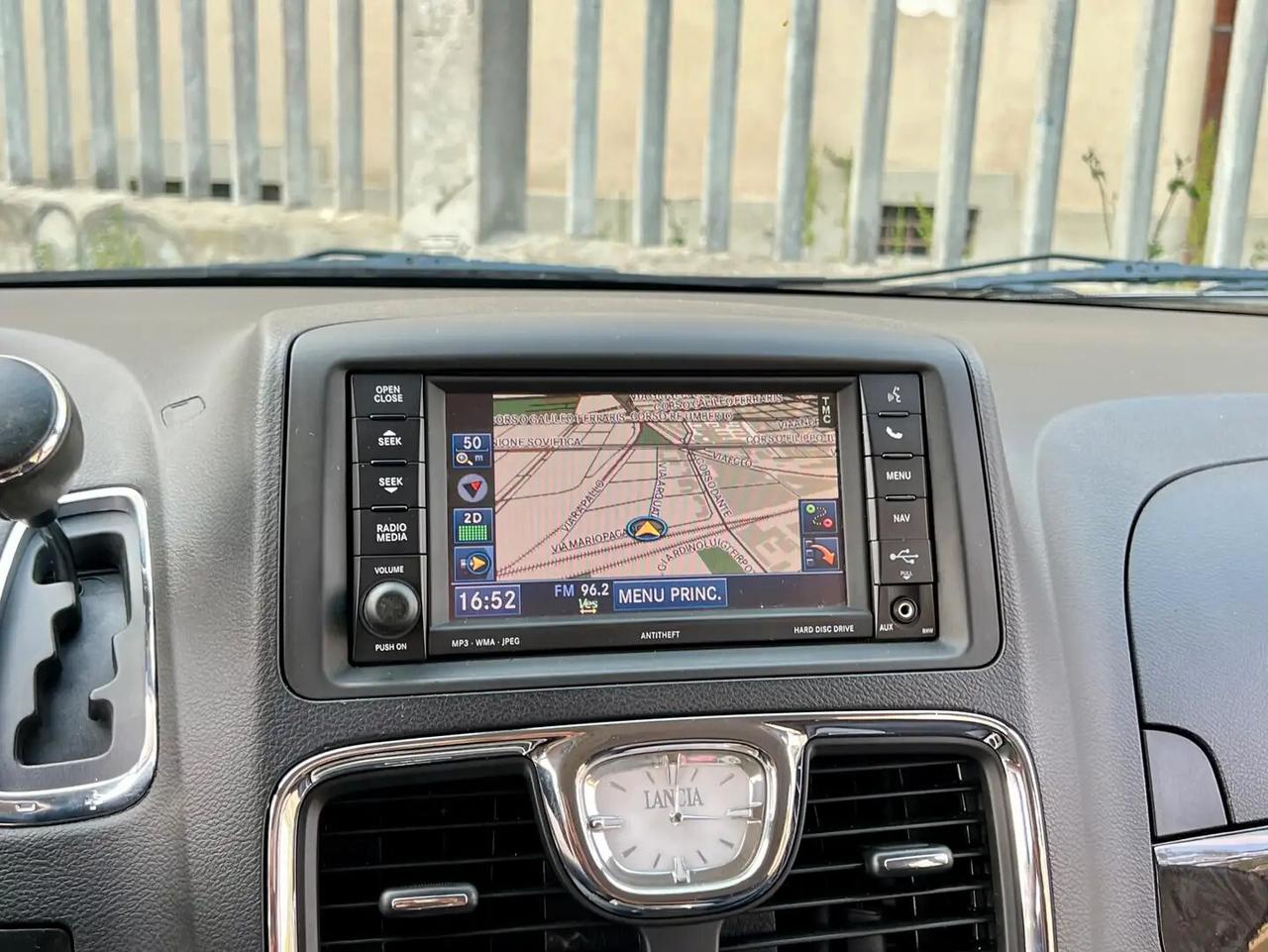 Lancia Voyager 2.8 Turbodiesel Platinum 177 CV