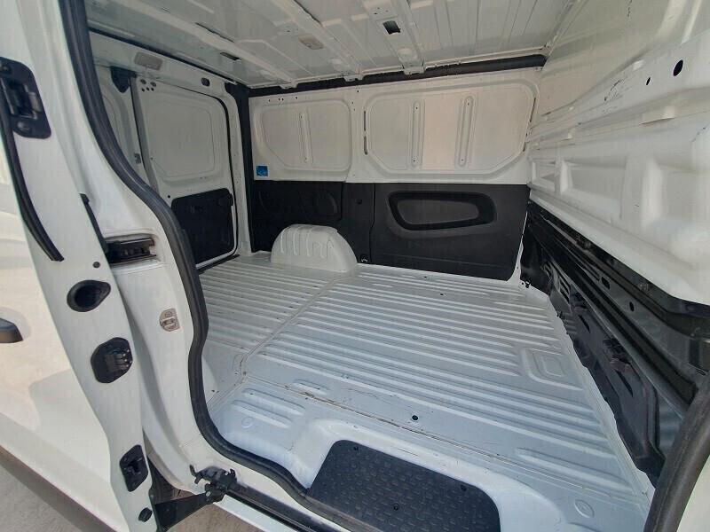 NISSAN NEW Primastar 29 2.0 dCi 110CV S&S L1H1 PDC
