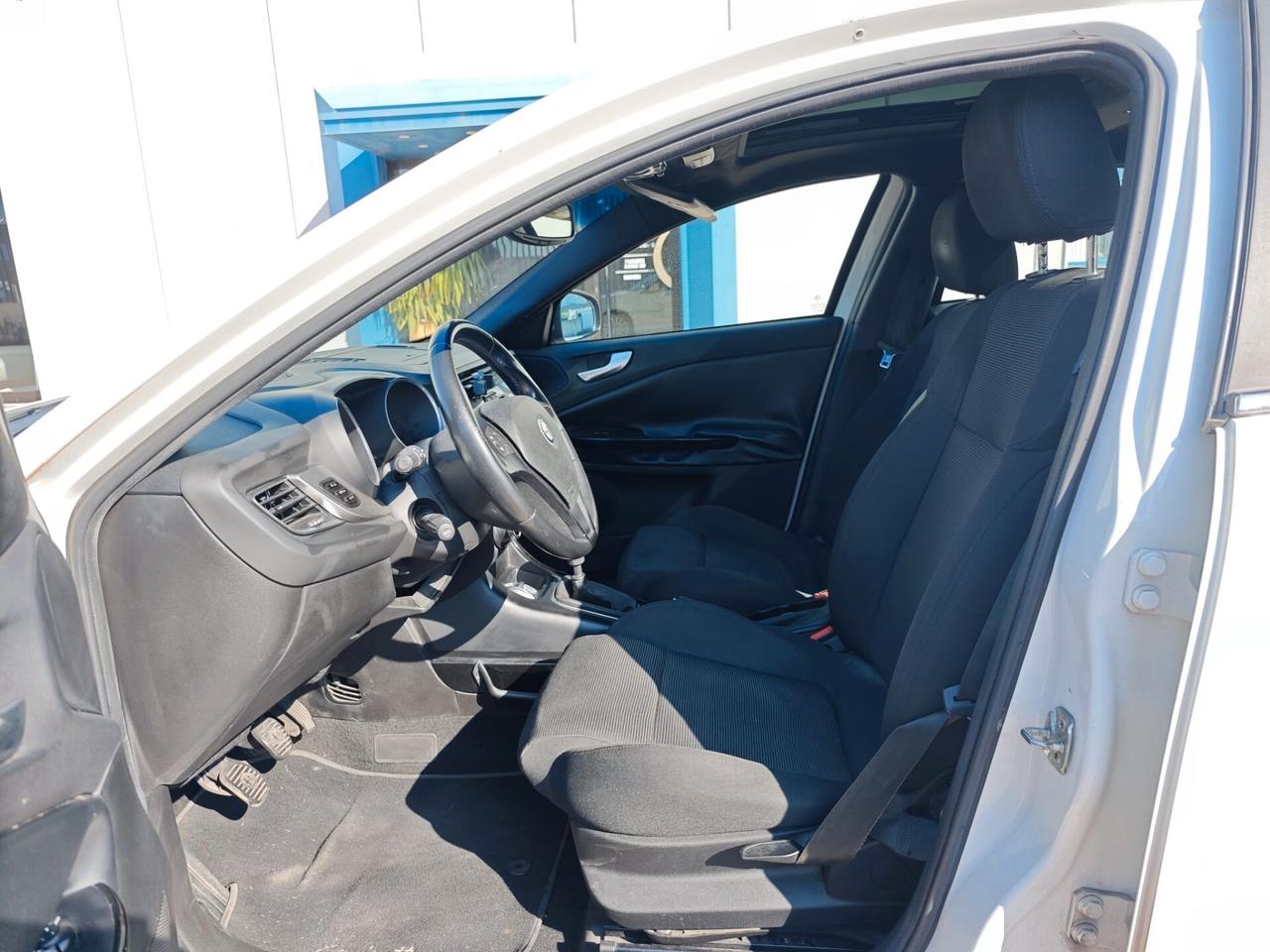 Alfa Romeo Giulietta 1.4 Turbo MultiAir Distinctive