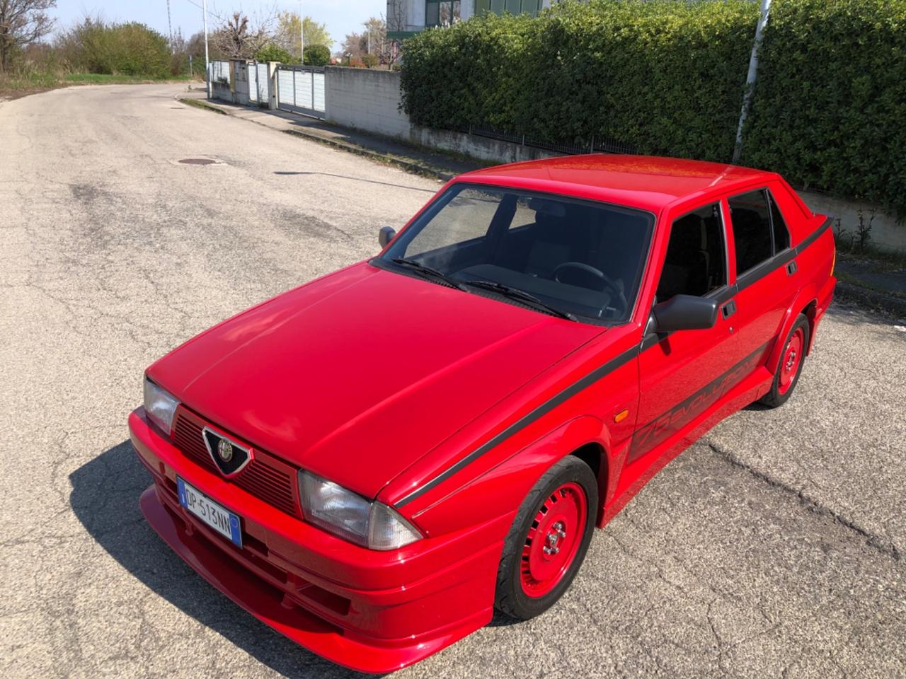 Alfa Romeo 75 1.8i turbo evoluzione fuori serie