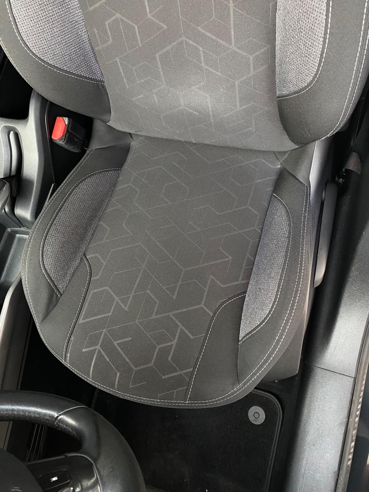 Peugeot 2008 1.6 BlueHDi 75cv Active-PERFETTA