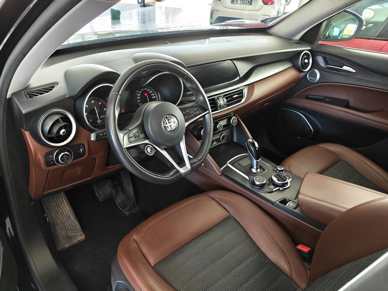 Alfa Romeo Stelvio 2.2 Turbodiesel 210 CV AT8 Q4 Executive