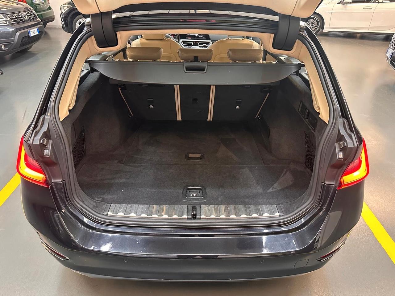 BMW 320 d Touring Luxury auto