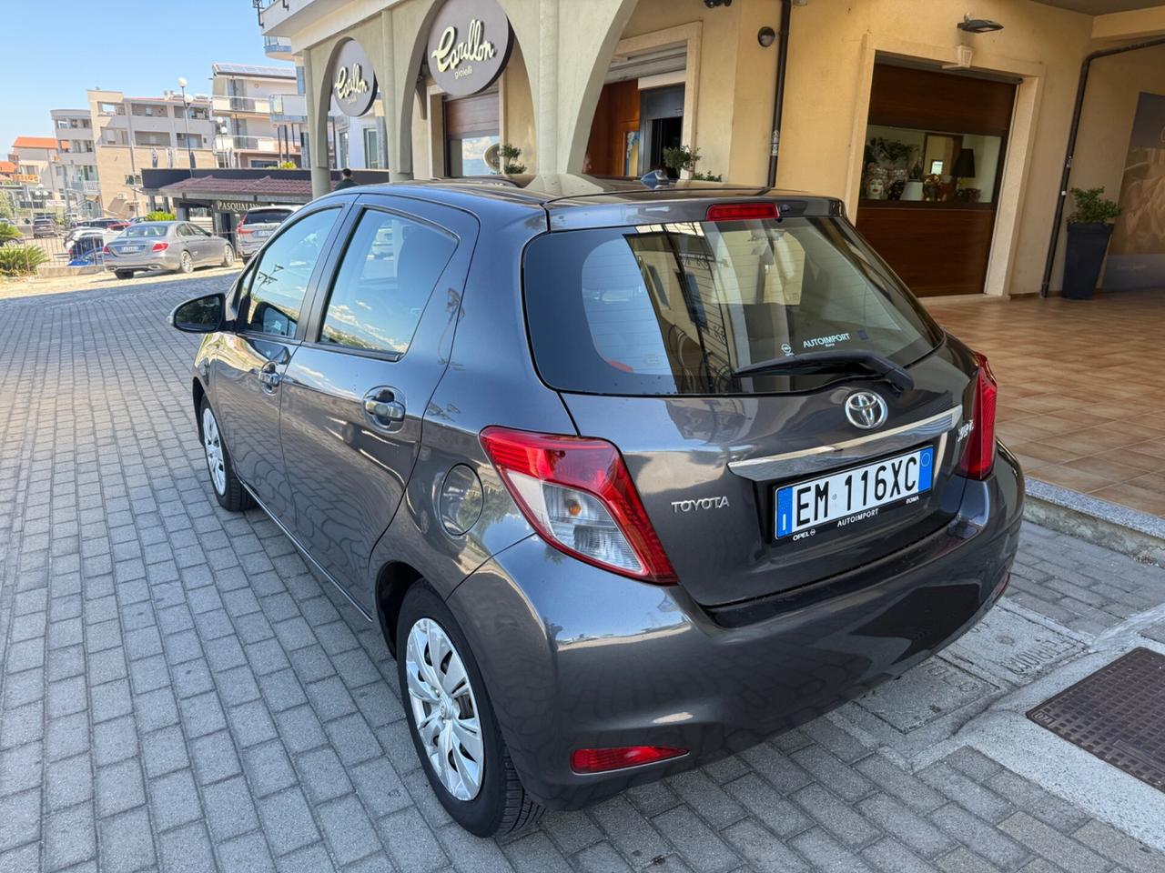 Toyota Yaris 1.0 5 porte neopatentati