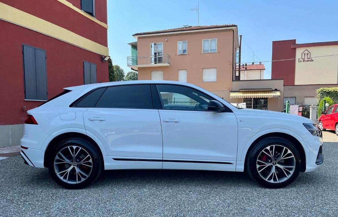 Audi Q8 50 TDI 286 CV quattro tiptronic Sport