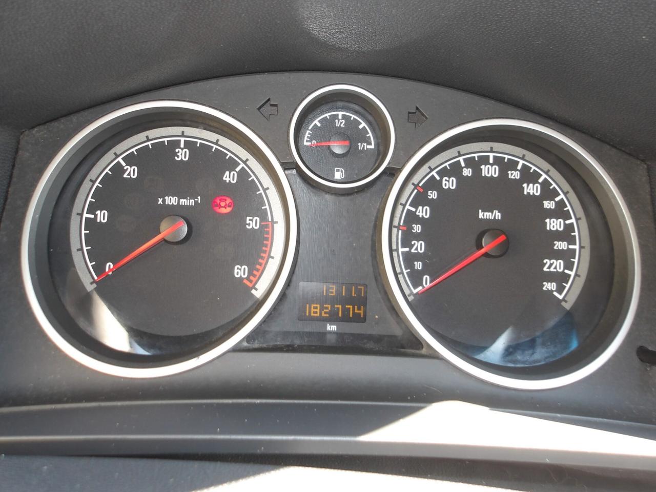 OPEL ZAFIRA 1.7 DIESEL-7 POSTI-2009