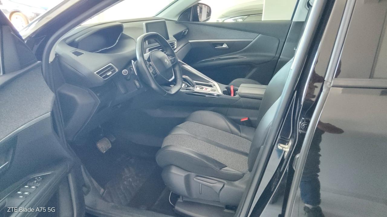 Peugeot 3008 BlueHDi 120 S&S Allure "unicopropietario"