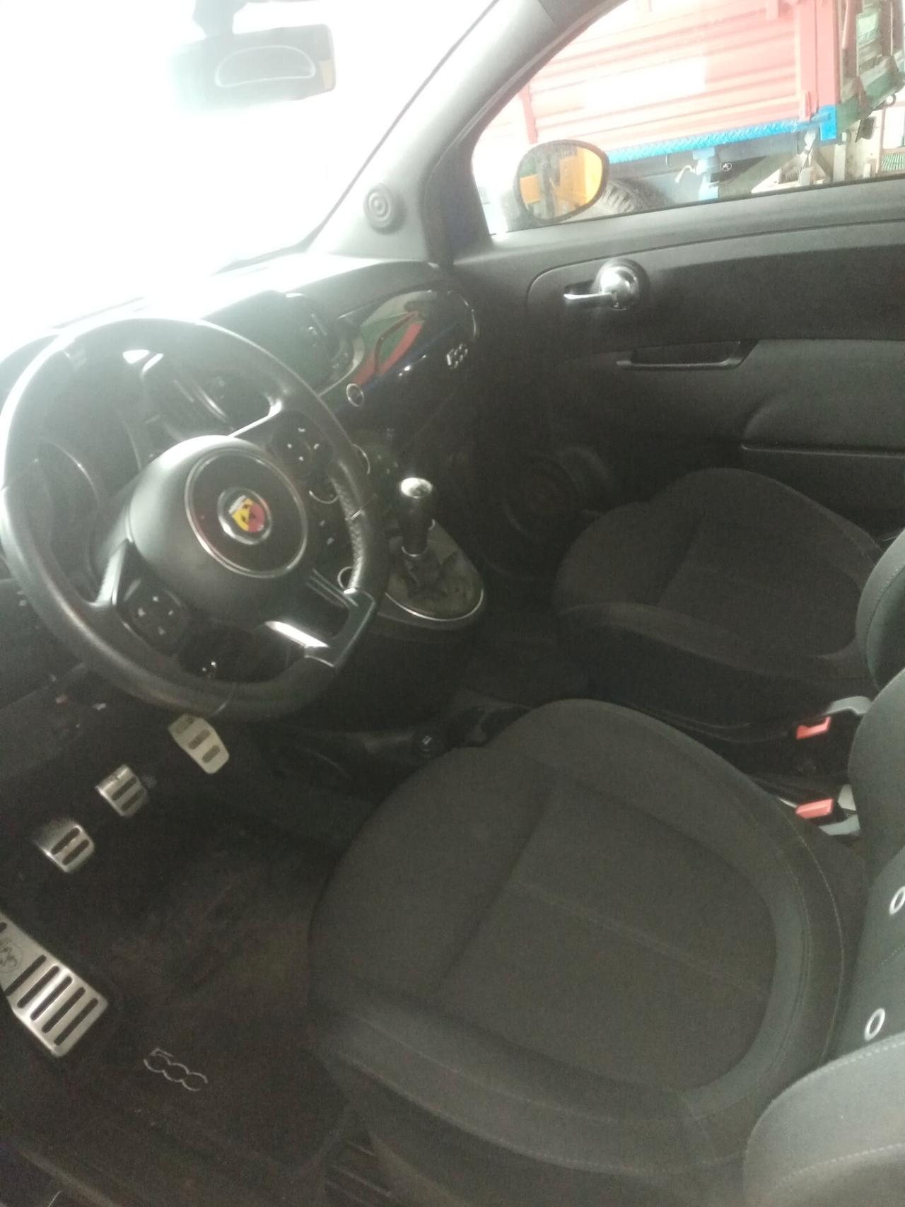 Abarth 595 1.4 Turbo T-Jet 165 CV Turismo
