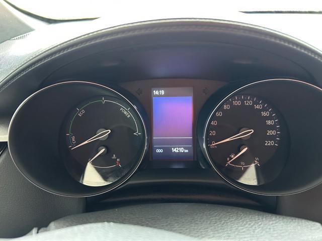 TOYOTA C-HR 1.8 Hybrid E-CVT Business