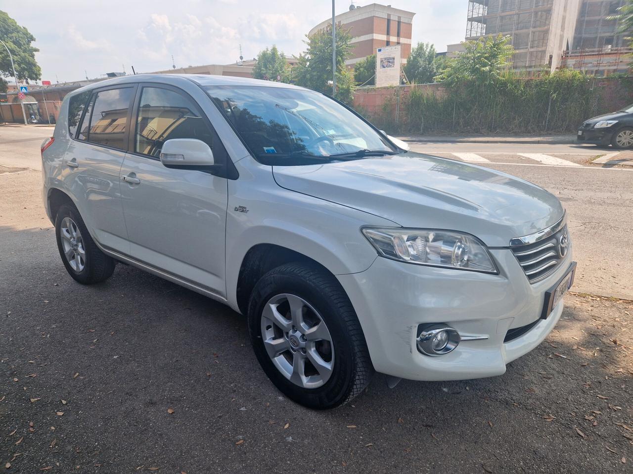 Toyota RAV 4 RAV4 Crossover 2.2 D-Cat A/T 150 CV Executive