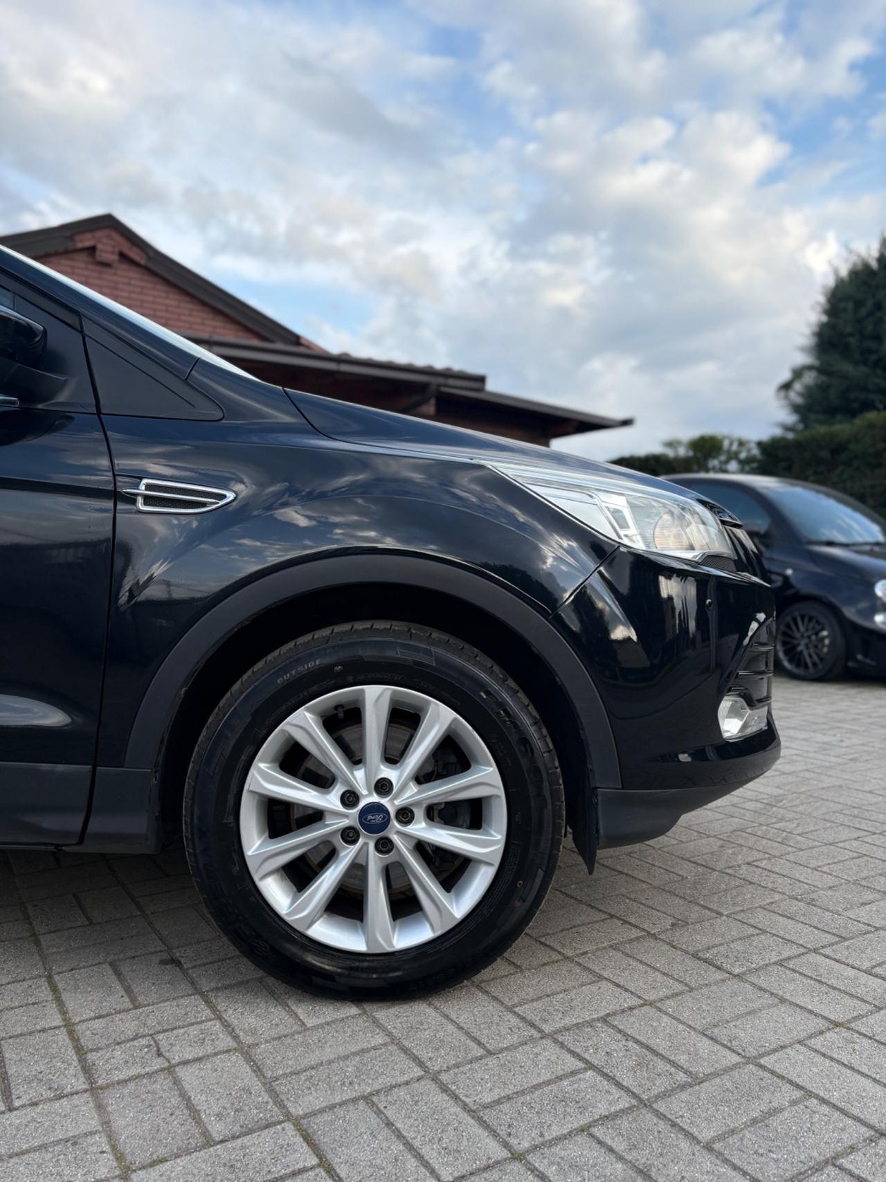 Ford Kuga 2.0 TDCI 120 CV S&S 2WD Titanium