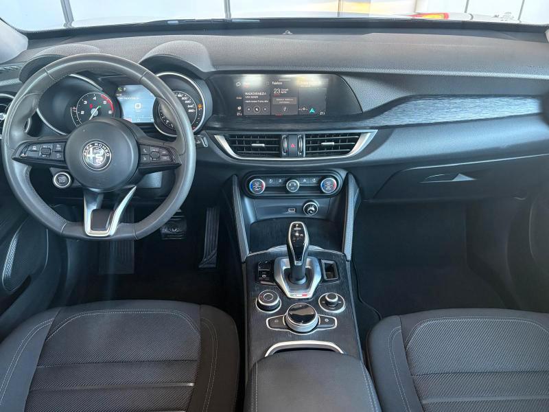 Alfa Romeo Stelvio 2.2 t Business rwd 160cv auto