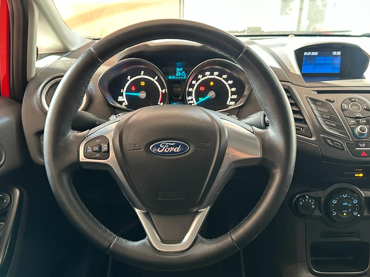 Ford Fiesta 1.5 TDCi 75CV 5 porte OK neopatentati