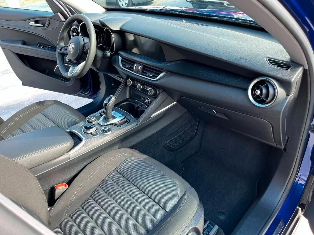 Alfa Romeo Stelvio 2.2 Turbodiesel 160 CV AT8 RWD Super