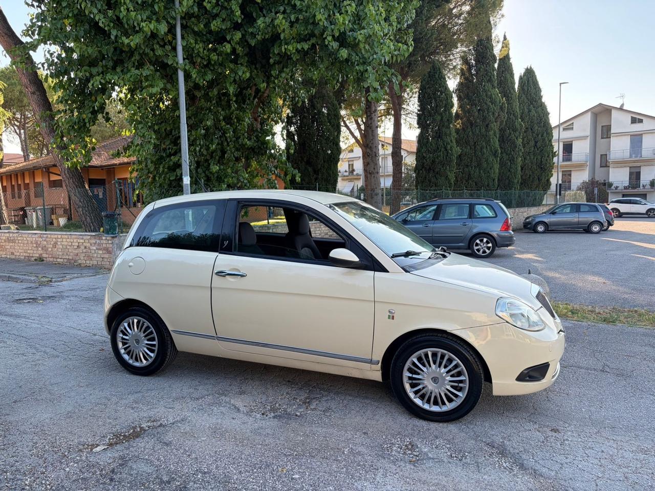 Utilitaria 1.2 neopatentati
