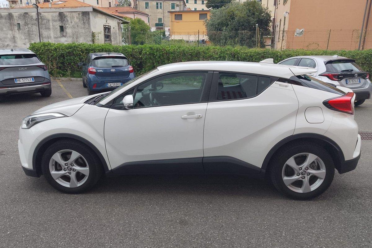 TOYOTA C-HR 1.8 Hybrid E-CVT Active
