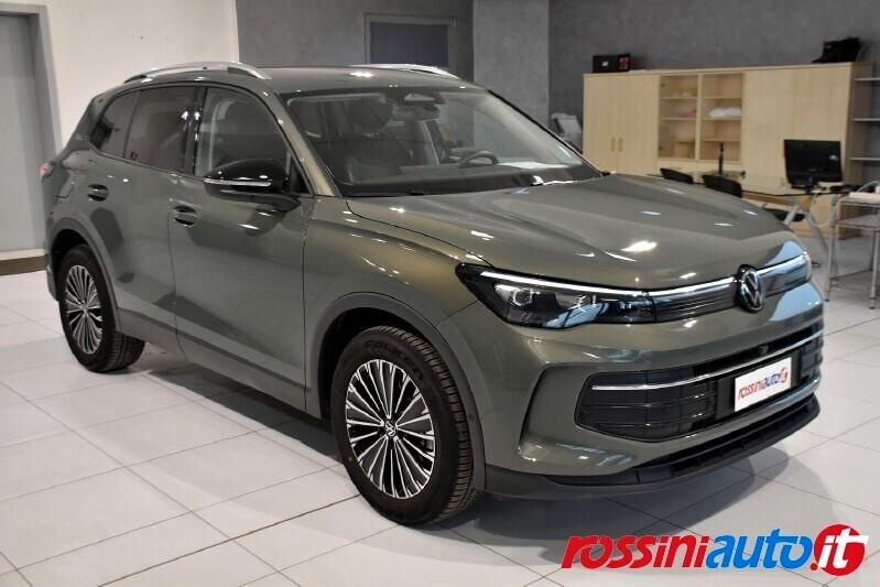 VOLKSWAGEN TIGUAN 2.0 TDI 150 CV DSG EDITION PLUS + R18 GANCIO TRA