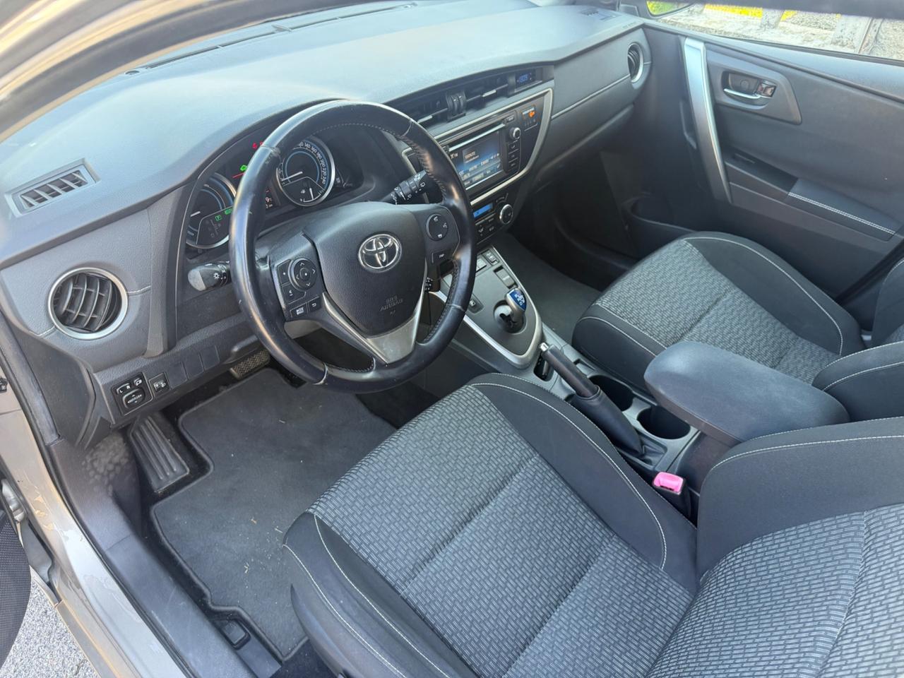 Toyota Auris Touring Sports 1.8 Hybrid Lounge