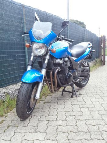 Kawasaki ZR 7 del 2003 compreso trapasso-tagliando-garanzia