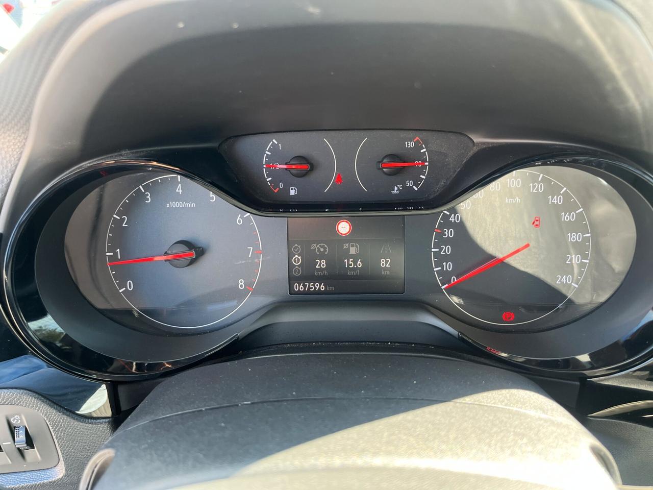 Opel Corsa 1.2 Edition ok neopatentati