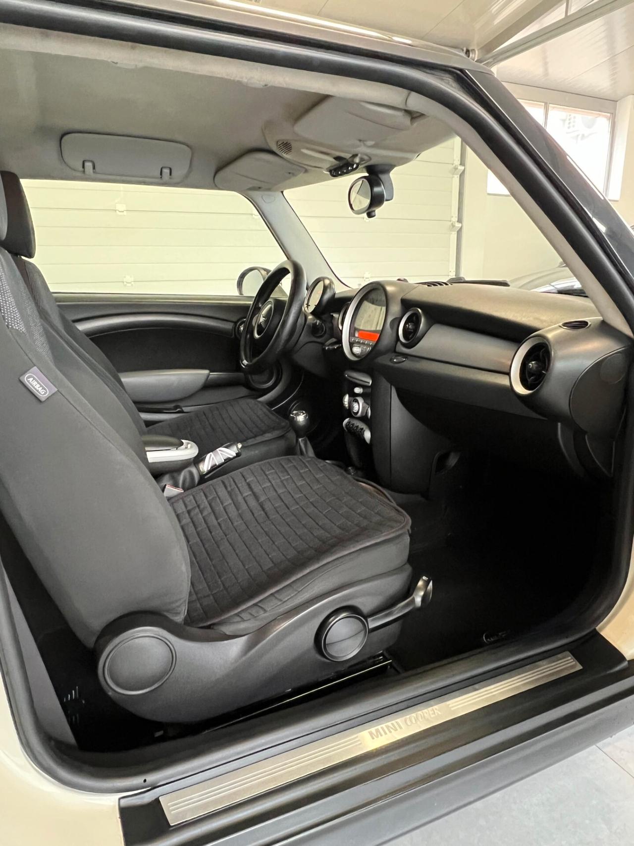 Mini 1.6 16V Cooper D