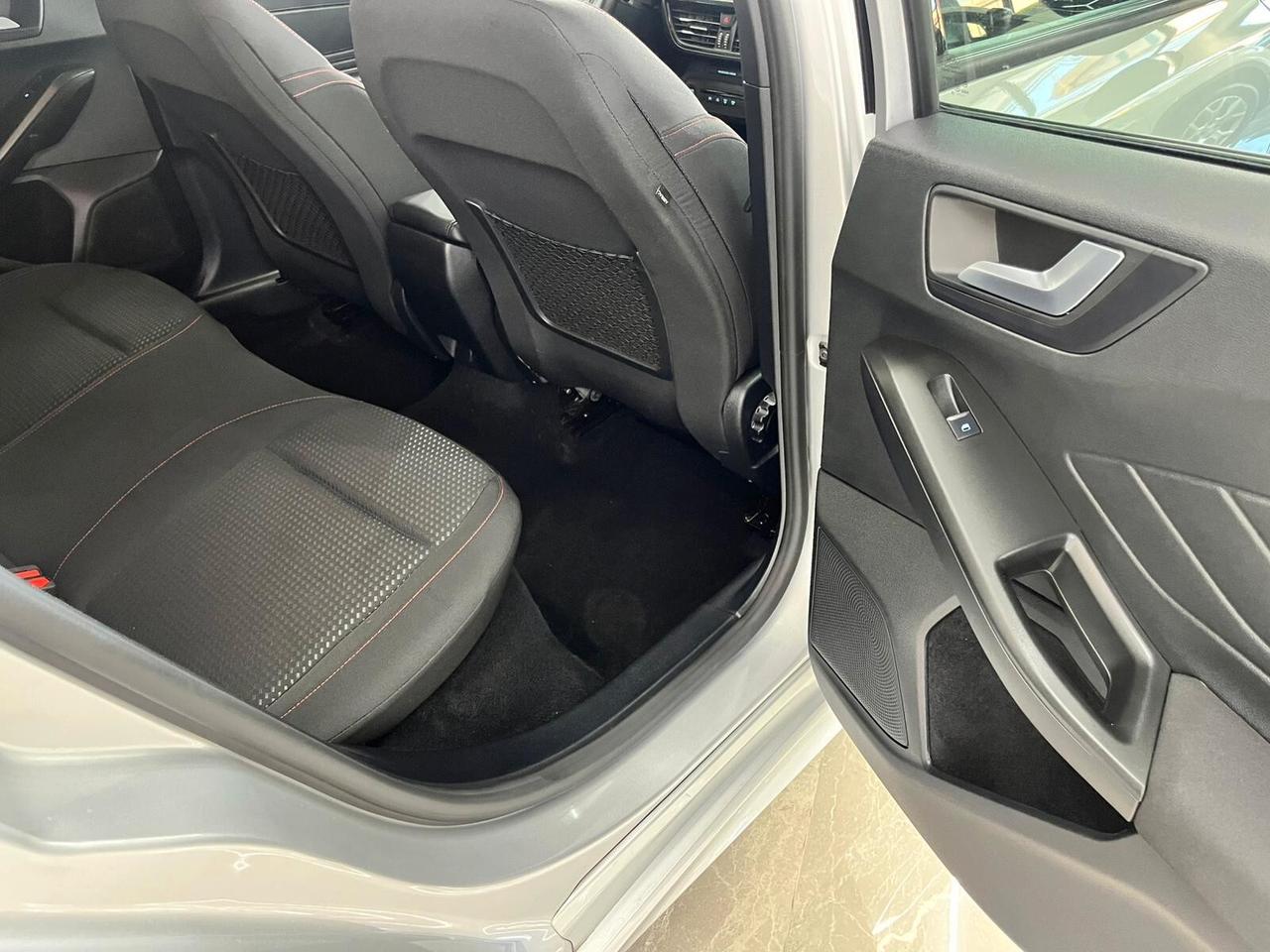 Ford Focus 1.5 EcoBlue 115 CV automatico 5p. ST-Line