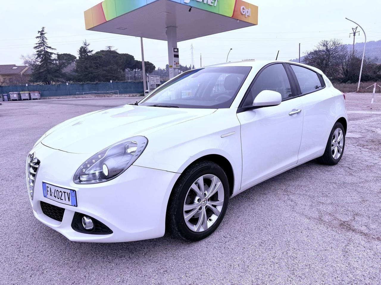 Alfa Romeo Giulietta 1.6 JTDm-2 105 CV Ok neopatentati