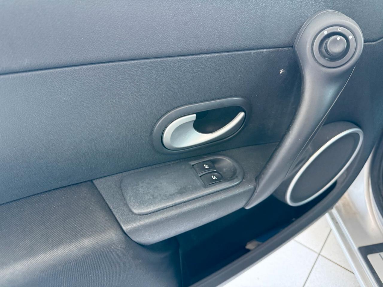 Renault Clio 1.2 GPL X NEOPATENTATI 2011