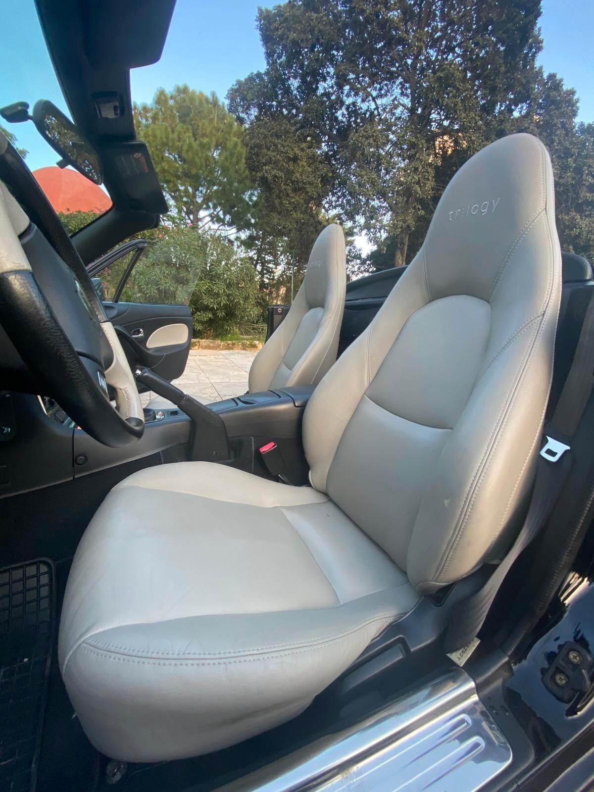 Mazda MX-5 1.6i 16V cat Trilogy