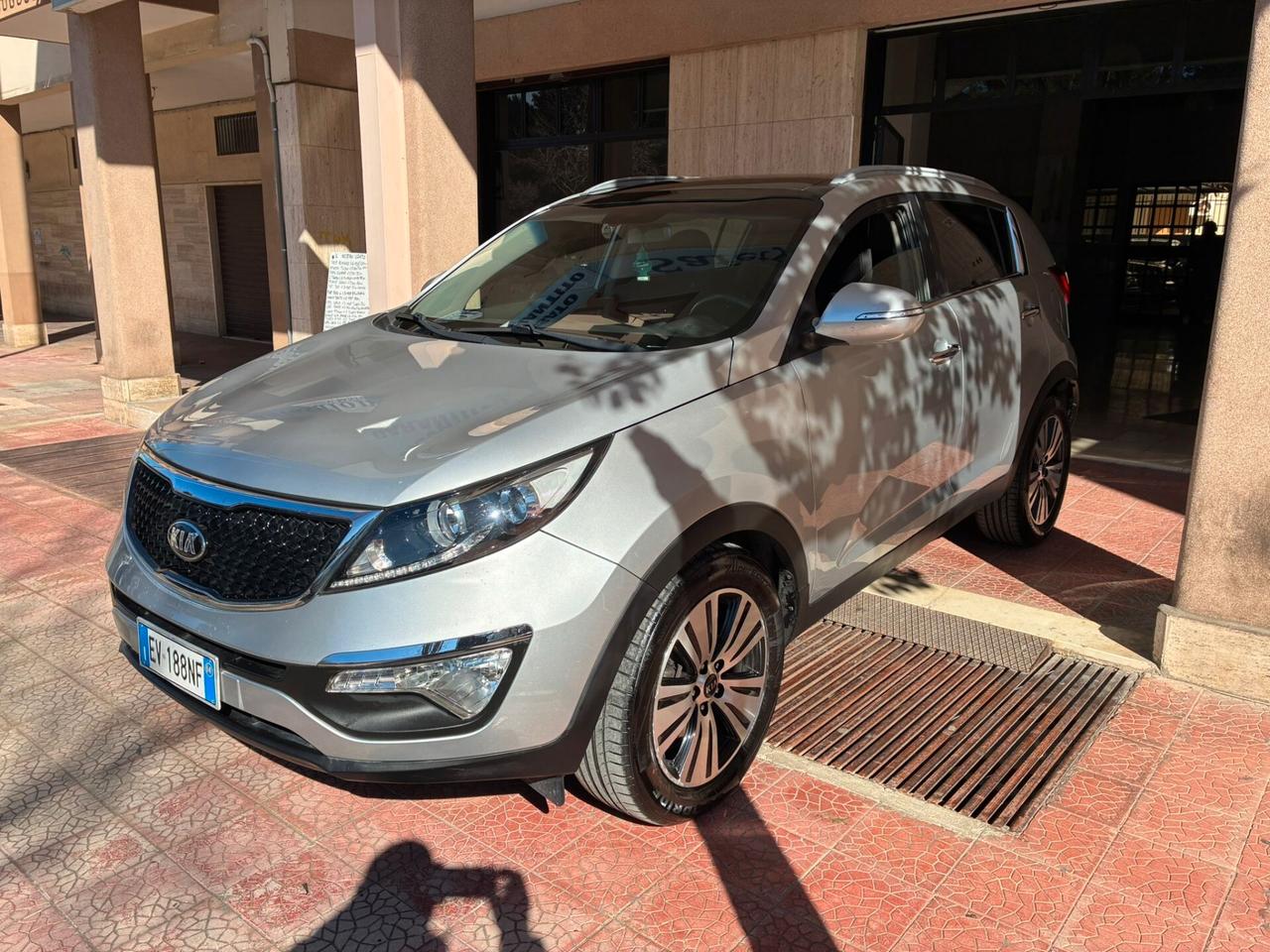 Kia Sportage 1.7crdi full tetto navi retro-14