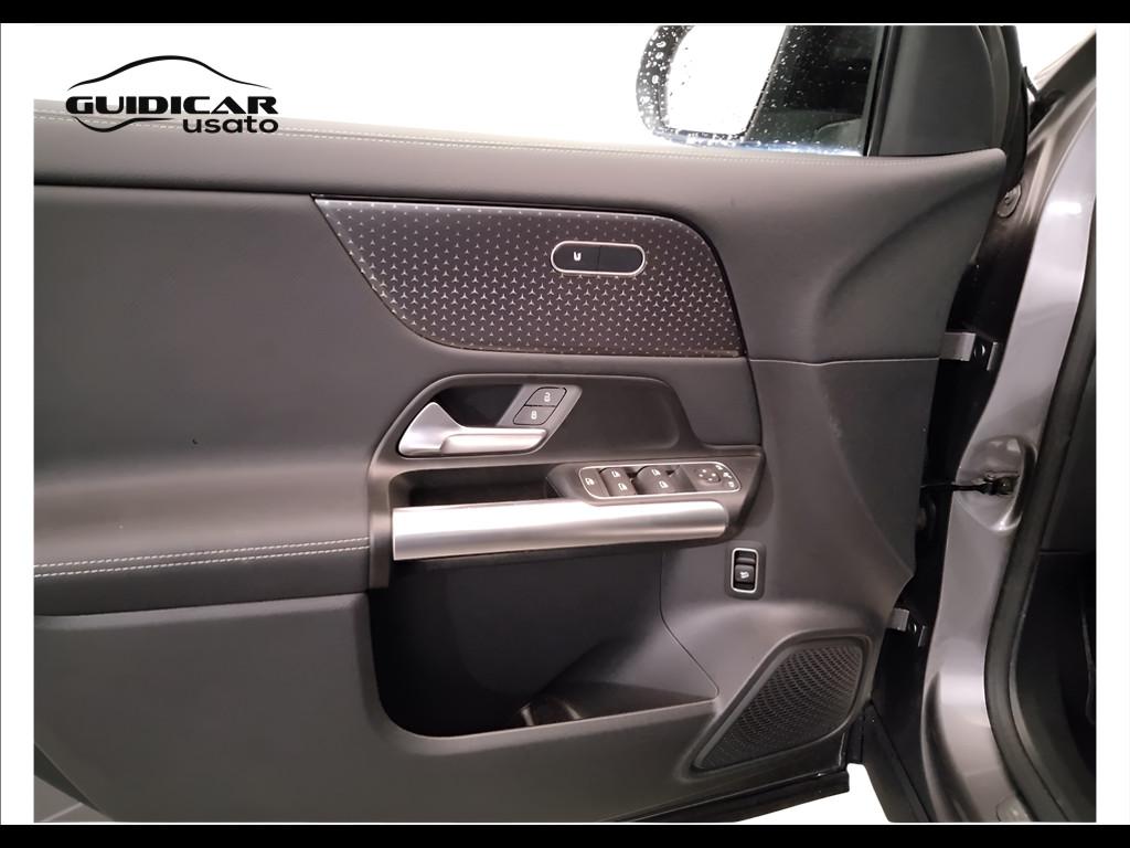 Mercedes-Benz GLA-H247 2023 - GLA 200 d Progressive Advanced auto