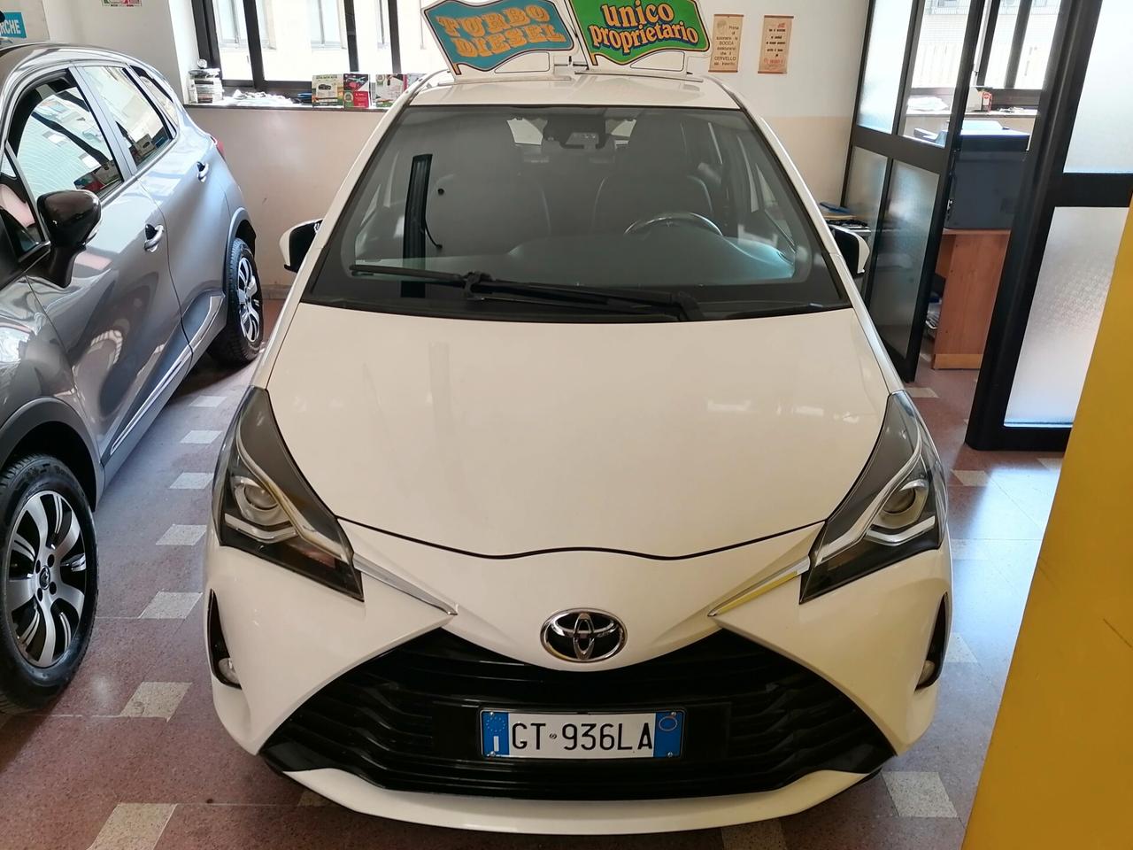 Toyota Yaris 1.4 D 90cv 5 porte LOUNGE 12/2017
