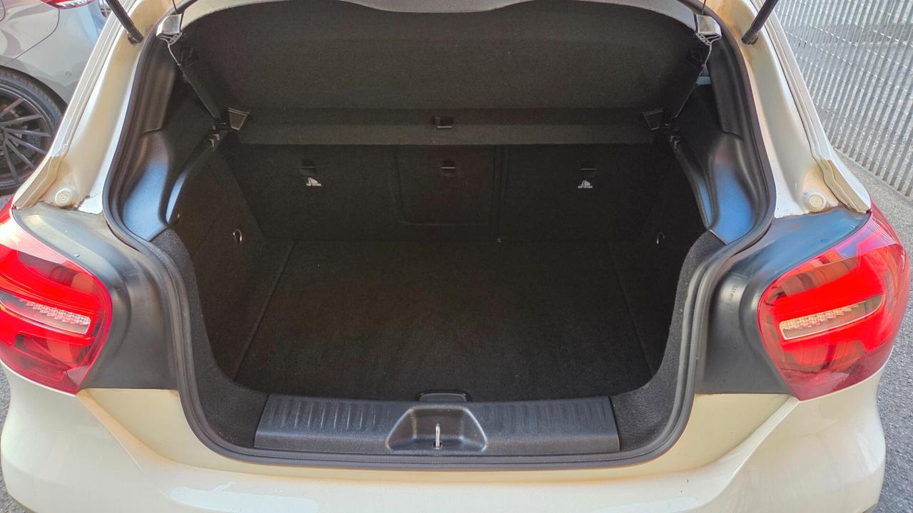 Mercedes-benz A 180 Premium aut. amg