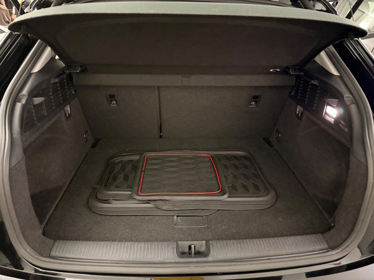 Audi Q2 30 TDI S tronic Business