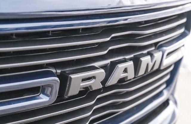 DODGE RAM 5.7 V8 Crew Cab Sport Autocarro N1