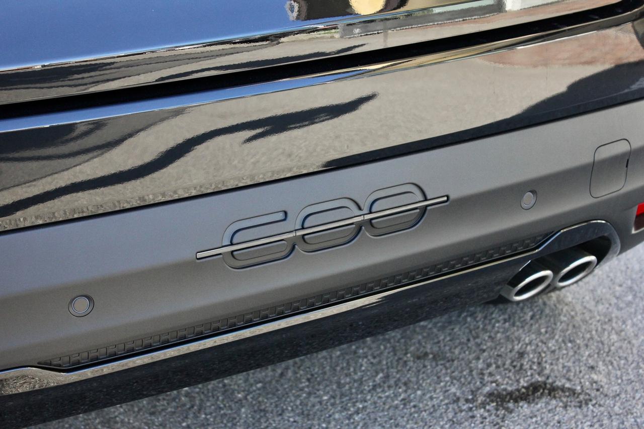 Fiat 600 1.2 HYBRID ICON 145CV PADDLE AL VOLANTE APPLE CAR PLAY