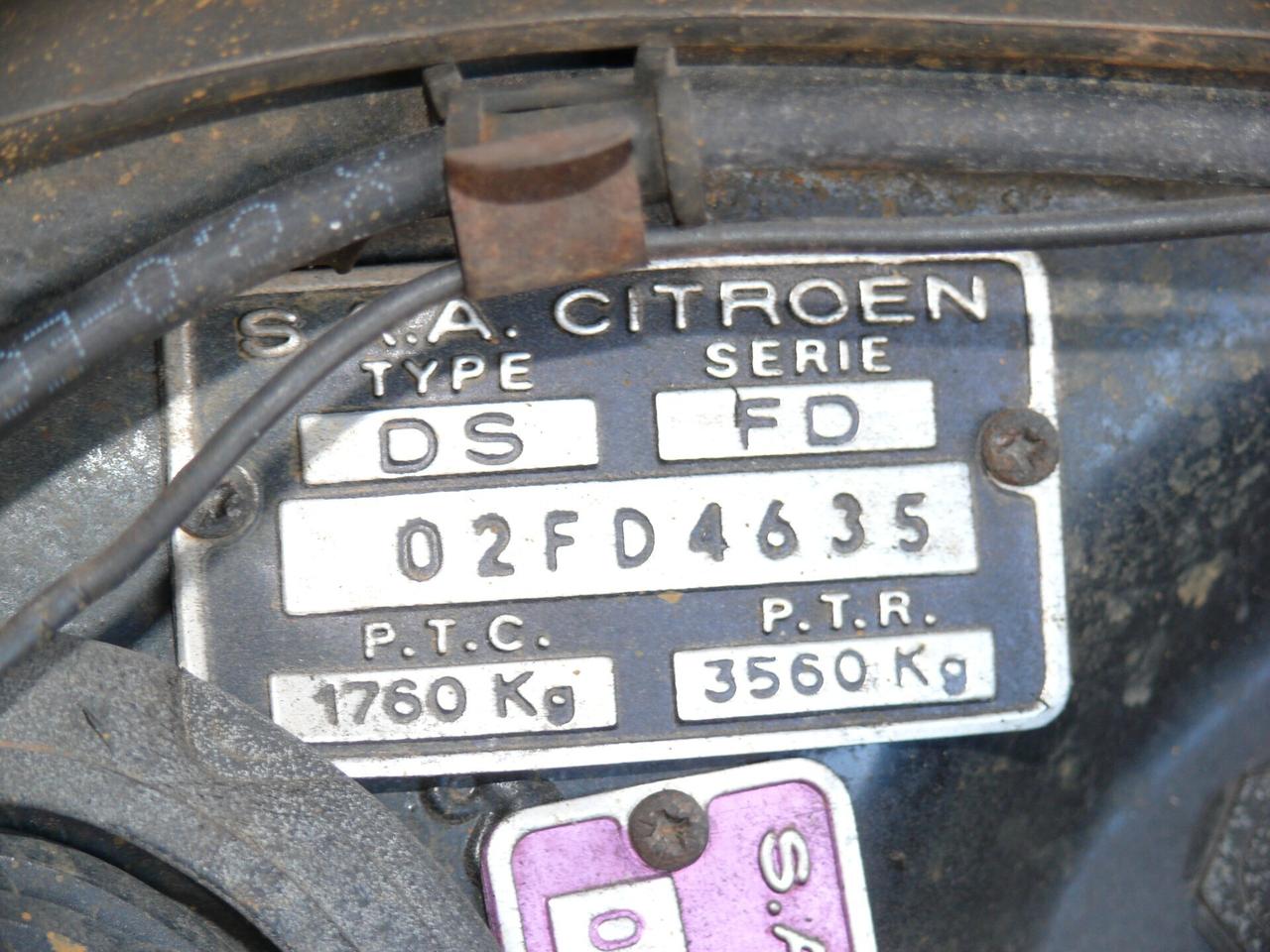 Citroen DS SUPER (M1145)