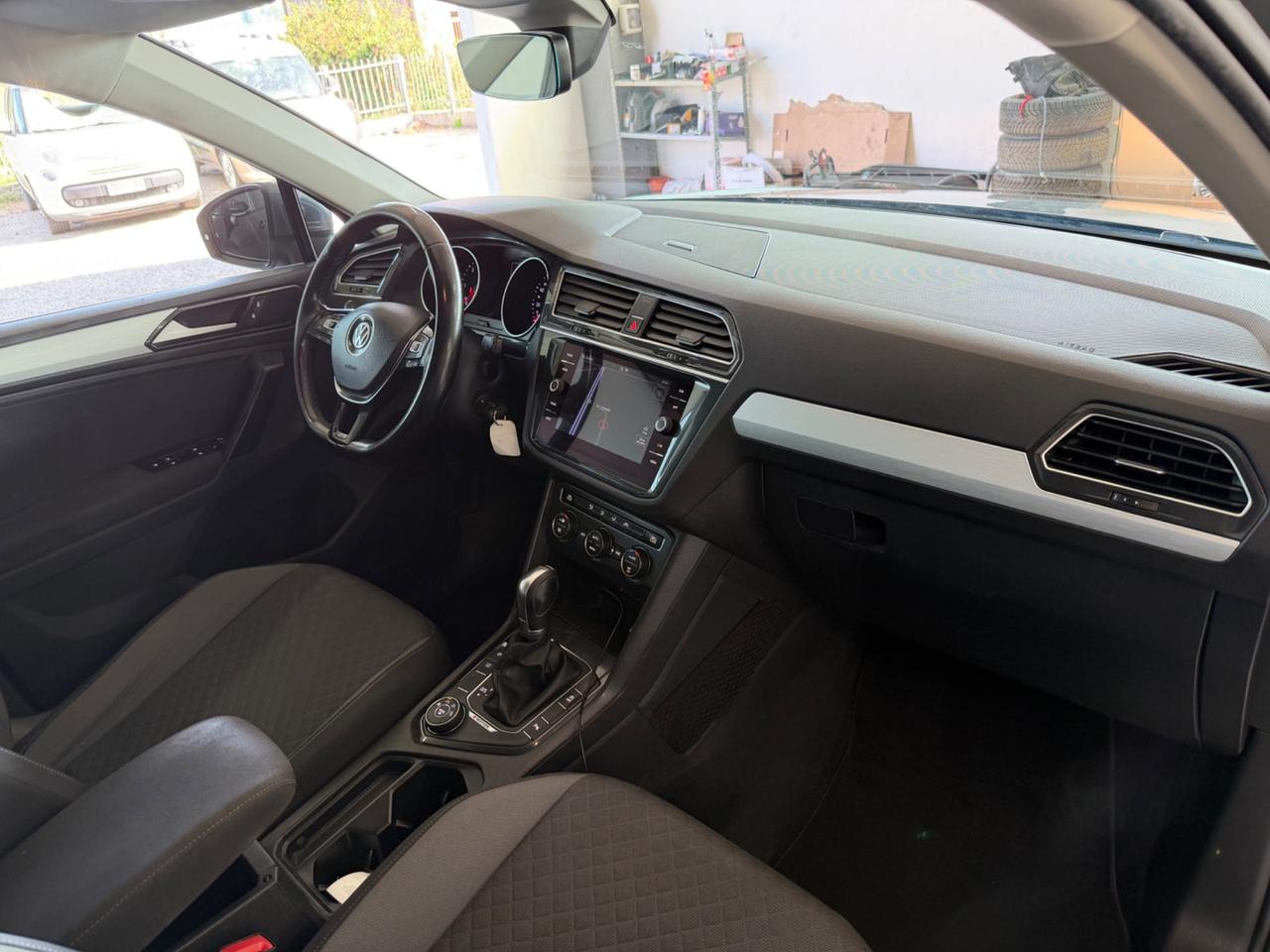Volkswagen Tiguan 2.0 TDI SCR DSG 4MOTION Business BMT