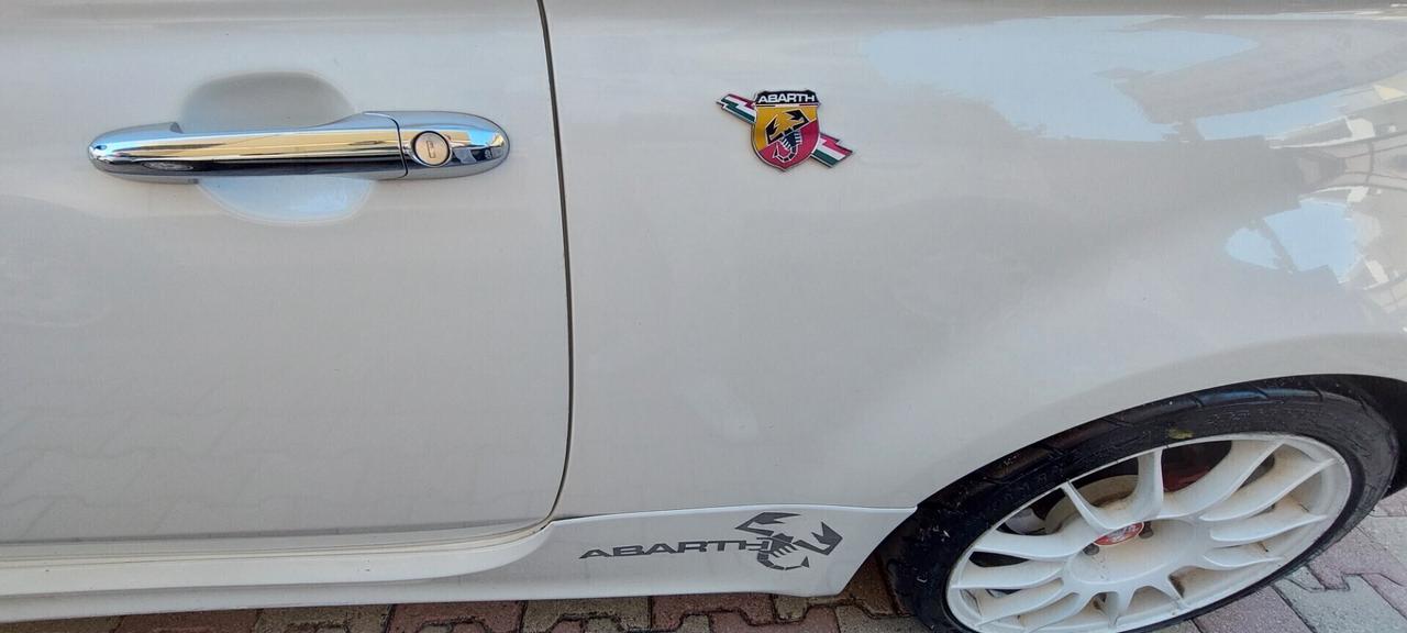ABARTH 1,4 TURBO 160CV AKRAPOVIC CON IMPIANTO GPL LANDI RENZO NAVIGATORE TELEFONO IMPECCABILE