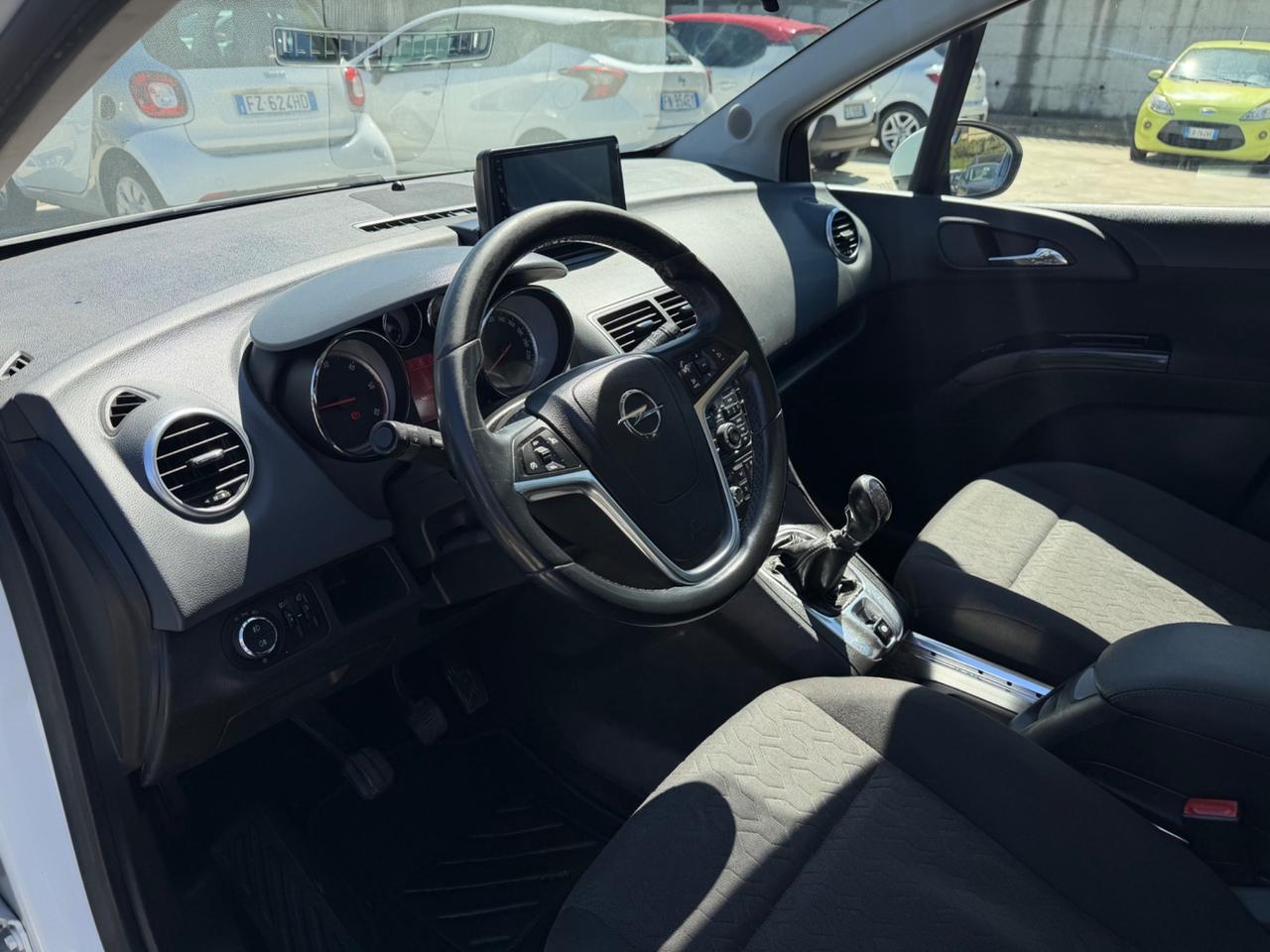 Opel Meriva 1.7 CDTI 110CV b-color /CAR PLAY