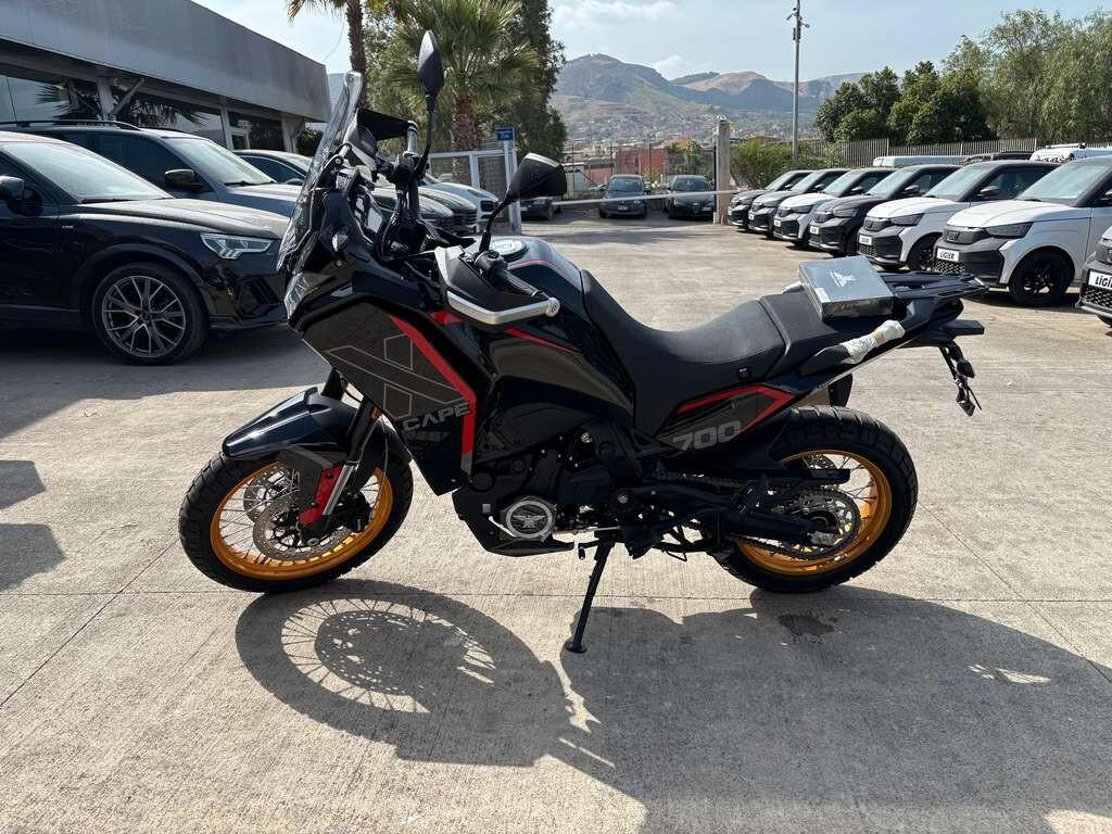 Moto Morini X-Cape 700 nuova pronta consegna a 74 euro al mese