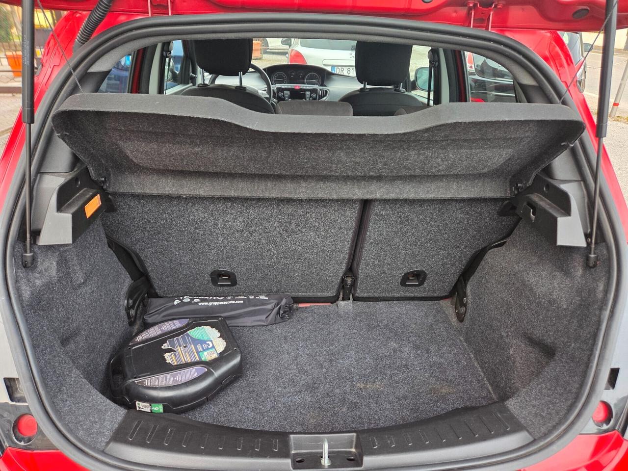 Lancia Ypsilon Elefantino Blu - 2019