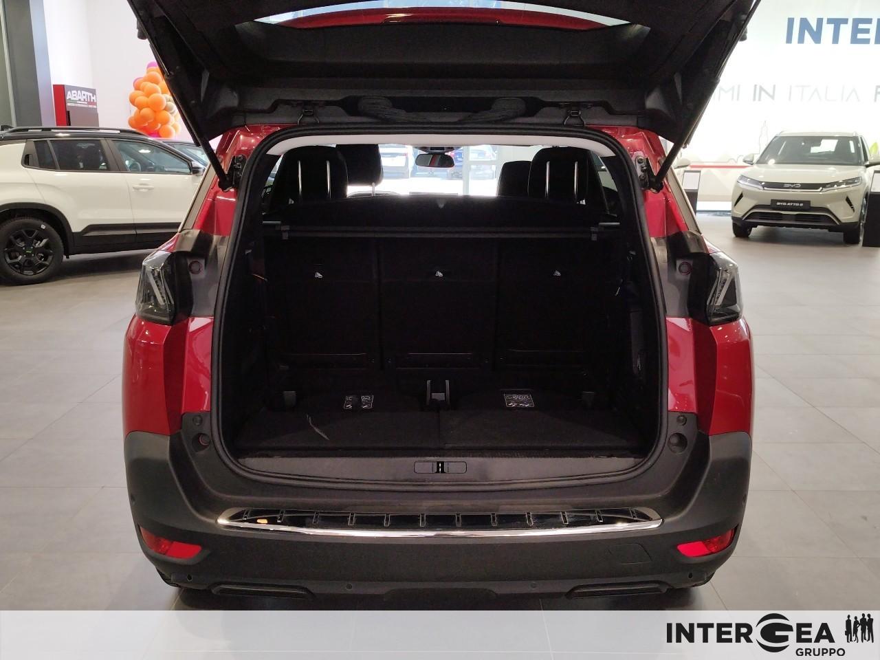 PEUGEOT 5008 1.5 bluehdi Allure s&s 130cv eat8