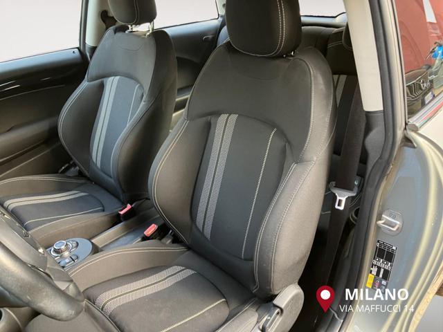 MINI Cooper SE Essential