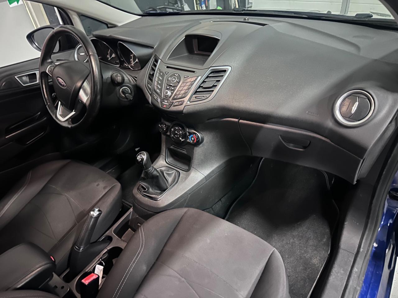 Ford Fiesta 1.5 TDCi 75CV 5 porte Titanium