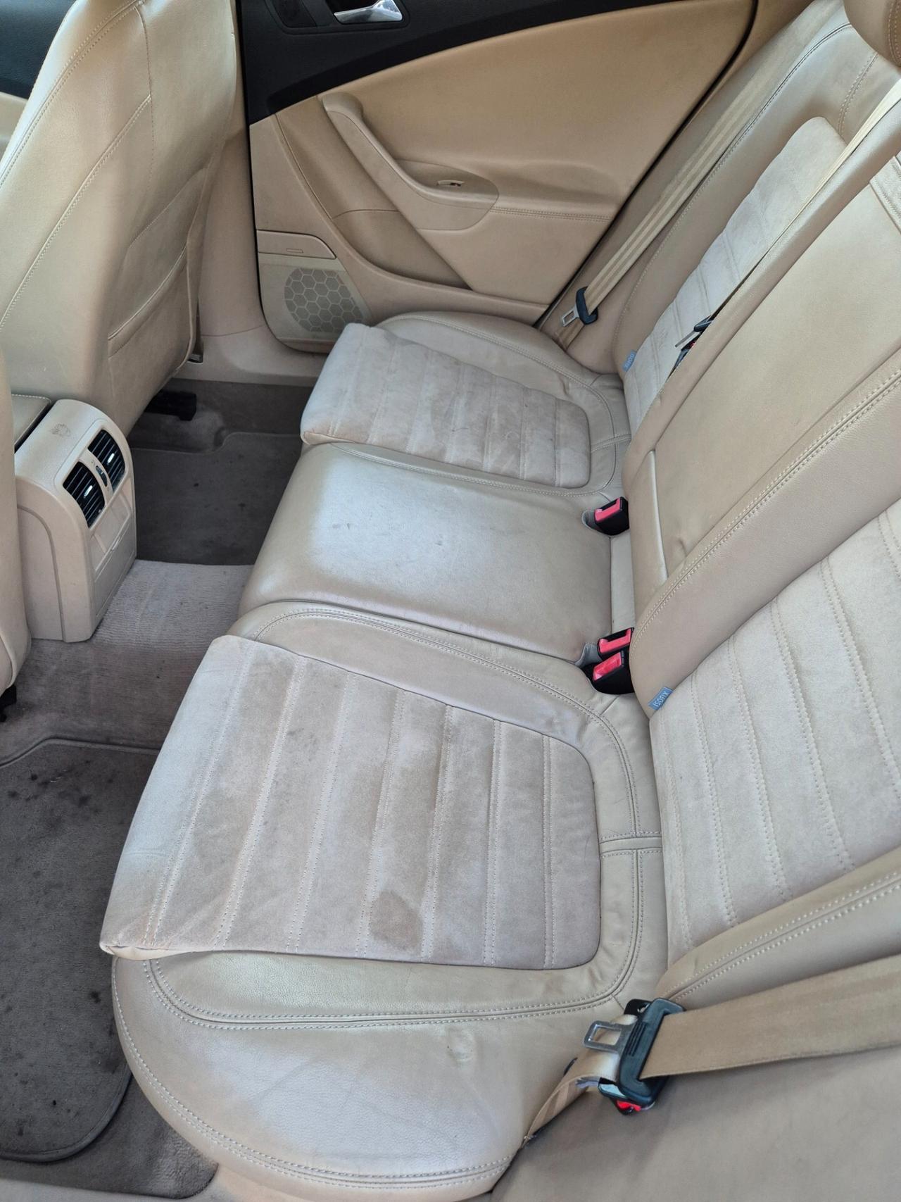 Volkswagen Passat 2.0 TDI DPF 4mot. Var. Highline