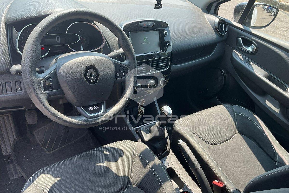 RENAULT Clio Sporter TCe 12V 75 CV Moschino Zen