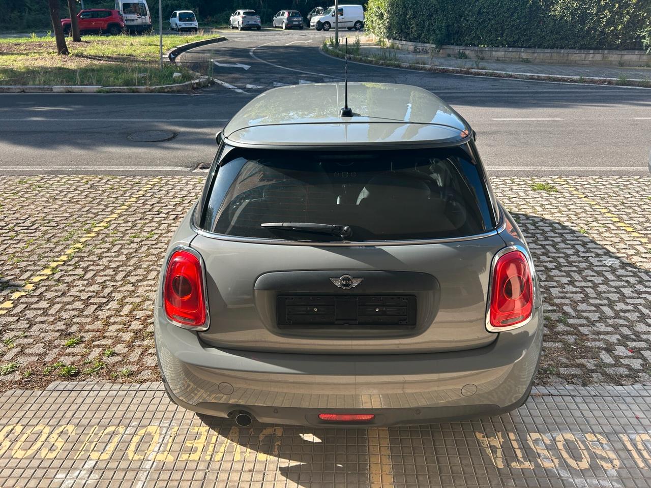 Mini Mini 1.2 One NEOPATENTATI CERCHI 17