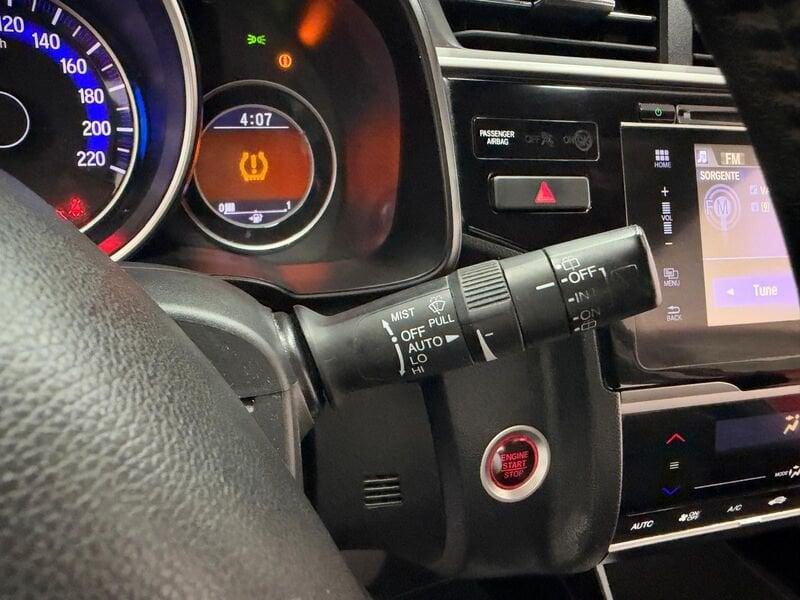 Honda Jazz 1.3 Elegance Navi ADAS